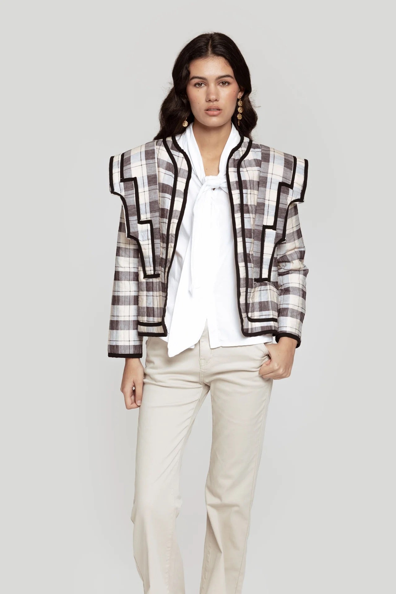 CHAQUETA SOLAPAS