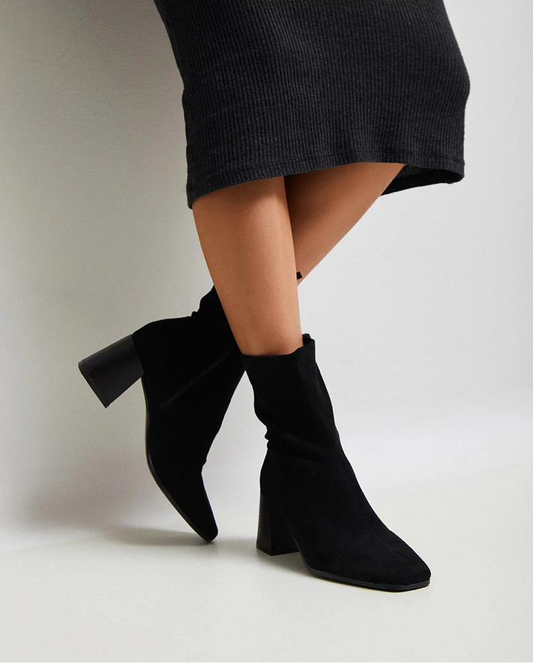 BOTINES NEGROS ANTE