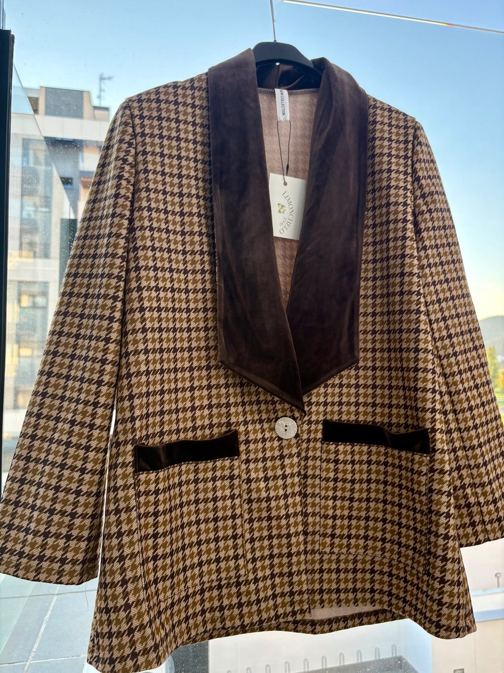 CHAQUETA SOLAPA TERCIOPELO MARRÓN