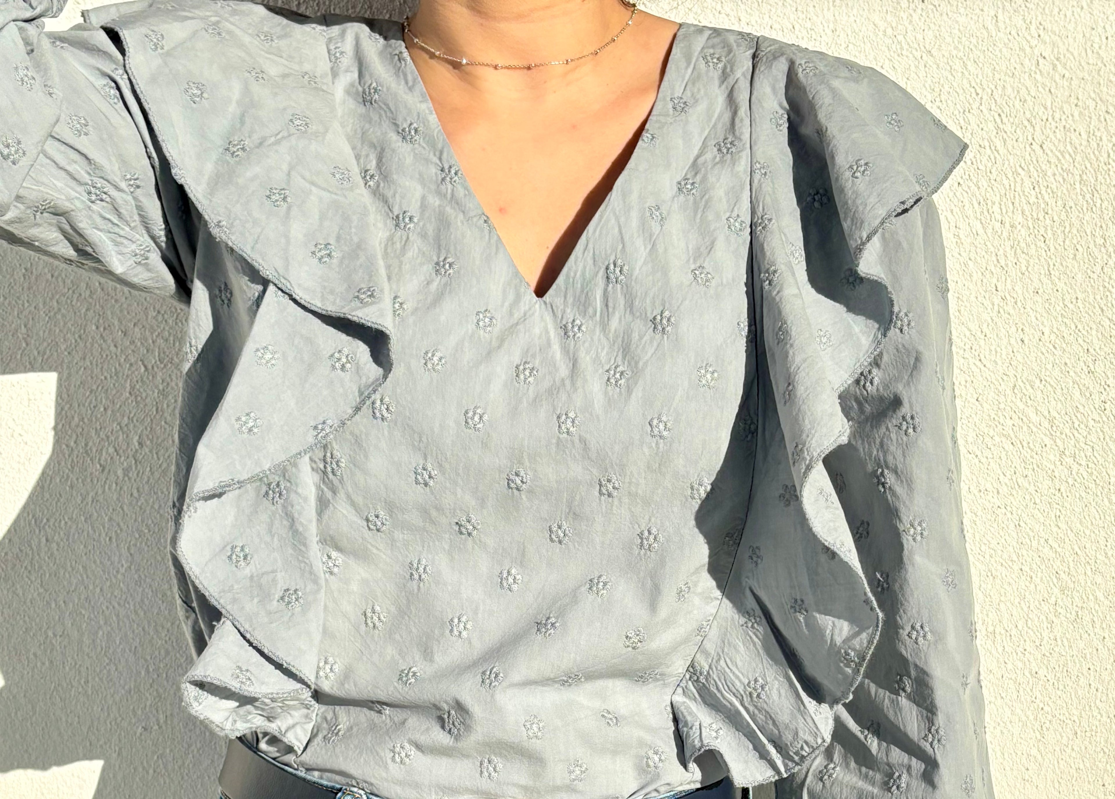 BLUSA FLORES AZUL CIELO