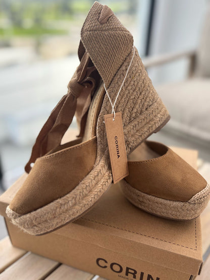 CUÑAS LOLA